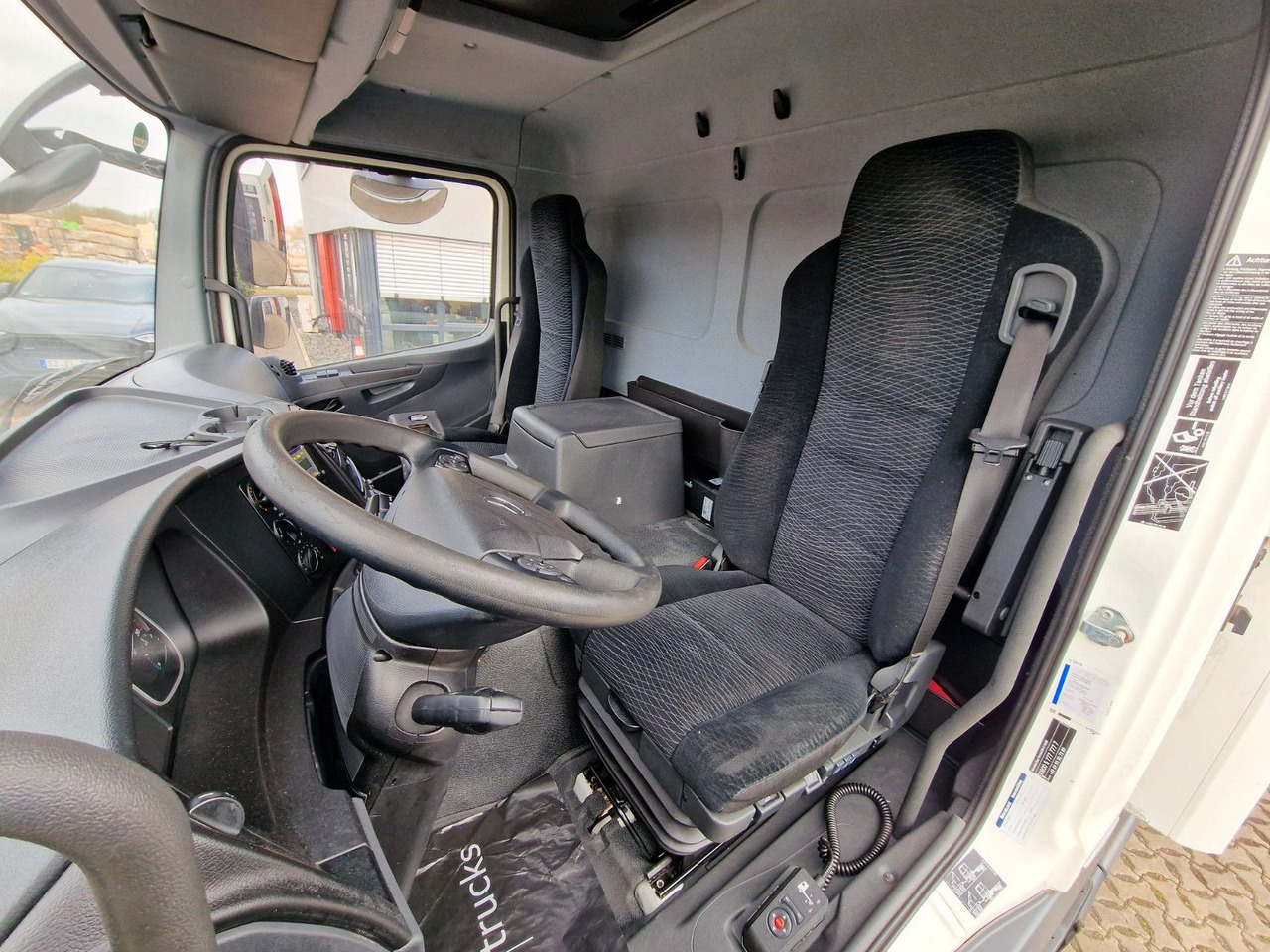 冷藏车 Mercedes-Benz Atego 1530 / Ladebordwand / Frigoblock FK25L：图17