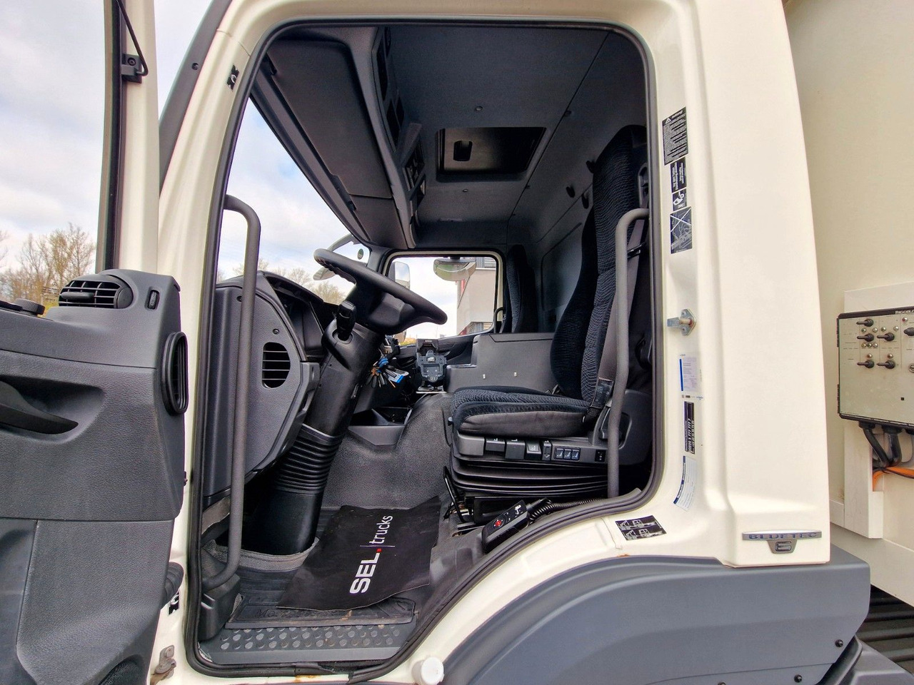 冷藏车 Mercedes-Benz Atego 1530 / Ladebordwand / Frigoblock FK25L：图16