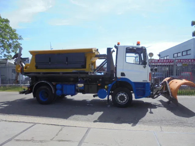 DAF 65.210 ATI 4X4 ZOUT + SNEEUW - 除雪机:图5 DAF 65.210 ATI 4X4 ZOUT + SNEEUW - 除雪机:图5