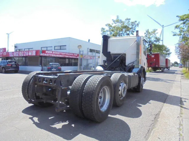 DAF CF 75.250 FAG 250 6X2 - 厢式卡车:图4 DAF CF 75.250 FAG 250 6X2 - 厢式卡车:图4