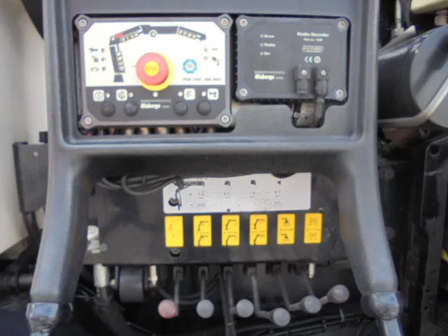 垃圾车 DAF CF 75 6X2：图10