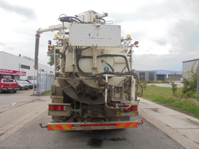 DAF CF 85.410 8X4 BLADGEVEERD - 真空车:图4 DAF CF 85.410 8X4 BLADGEVEERD - 真空车:图4