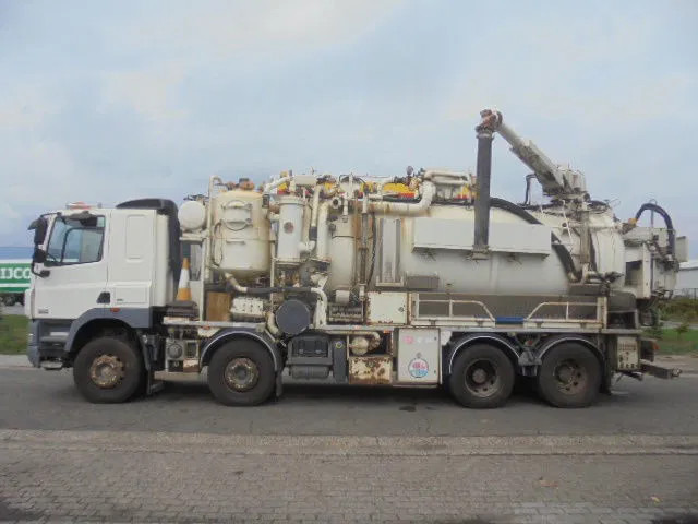 DAF CF 85.410 8X4 BLADGEVEERD - 真空车:图2 DAF CF 85.410 8X4 BLADGEVEERD - 真空车:图2