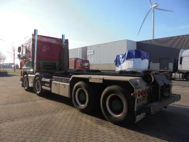 DAF XF 105 410 FAD 8X4 STEEL SUSPENSION - 吊钩升降车:图5 DAF XF 105 410 FAD 8X4 STEEL SUSPENSION - 吊钩升降车:图5