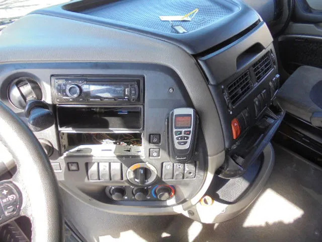 牵引车 DAF XF 105.460 SUPERSPACE：图12