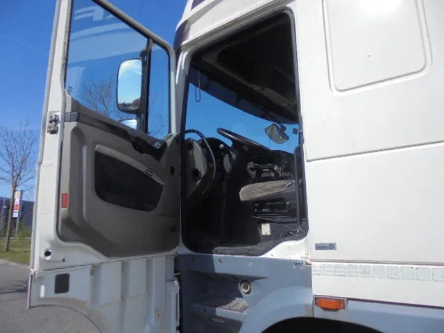 牵引车 DAF XF 105.460 SUPERSPACE：图10