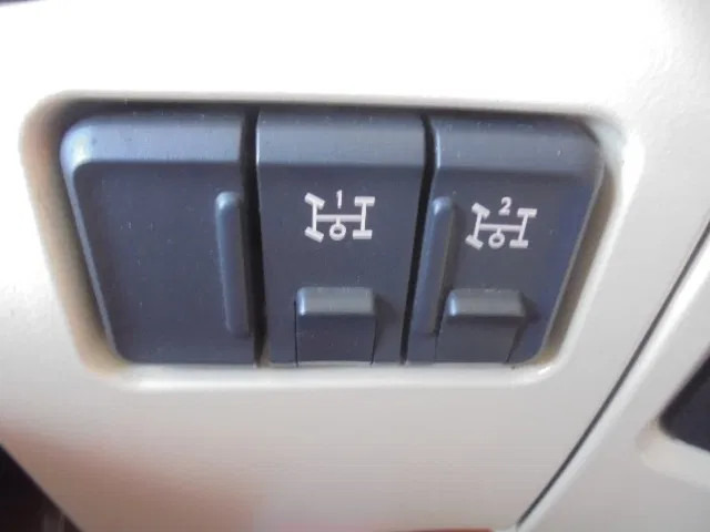 牵引车 DAF XF 440 ADR TUV 02-26:图17 牵引车 DAF XF 440 ADR TUV 02-26:图17