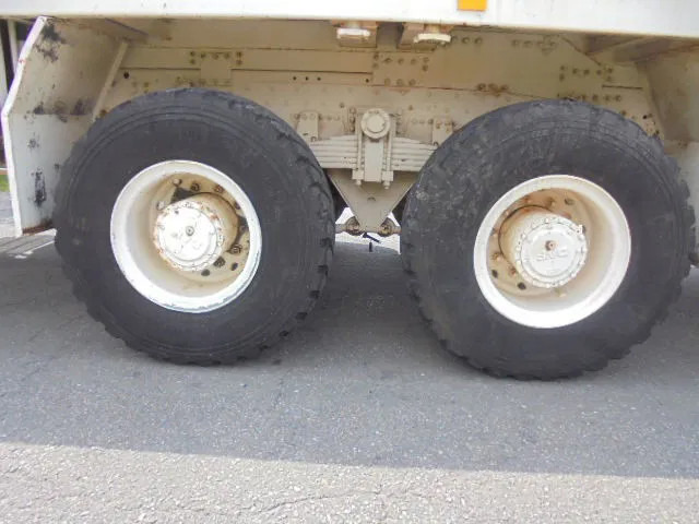 栏板式/ 平板卡车 DAF YTZ 2300 6X6 FULL STEEL：图19