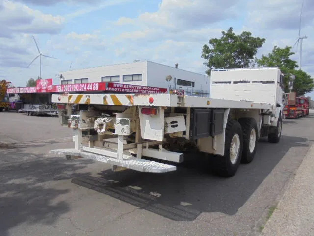 栏板式/ 平板卡车 DAF YTZ 2300 6X6 FULL STEEL：图6