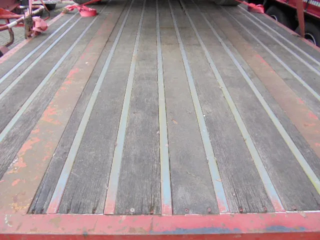 栏板式/ 平板半拖车 Fruehauf ONCR 39-327 A:图9 栏板式/ 平板半拖车 Fruehauf ONCR 39-327 A:图9