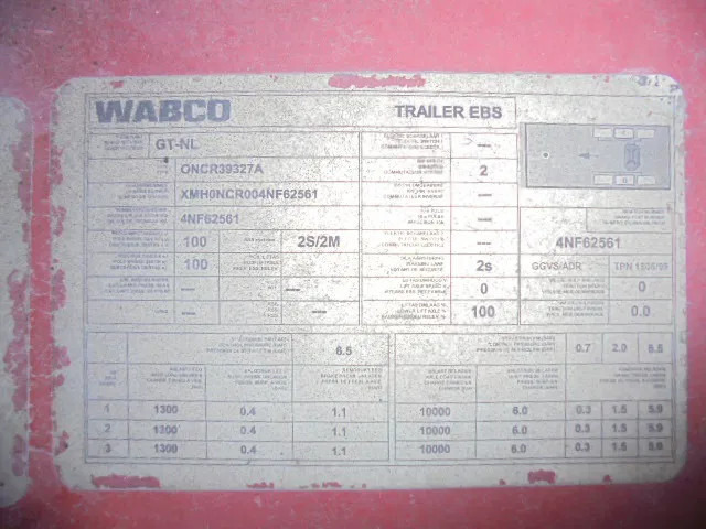 栏板式/ 平板半拖车 Fruehauf ONCR 39-327 A:图7 栏板式/ 平板半拖车 Fruehauf ONCR 39-327 A:图7