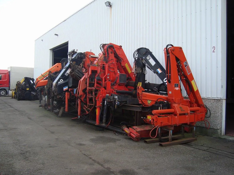 Hiab ALLTYPE YEARS AND PRICES HIAB PALFINGER HMF ATLAS KENNIS - 装载起重机:图3 Hiab ALLTYPE YEARS AND PRICES HIAB PALFINGER HMF ATLAS KENNIS - 装载起重机:图3