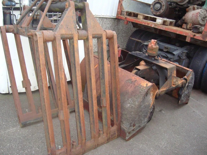 Hiab ALLTYPE YEARS AND PRICES HIAB PALFINGER HMF ATLAS KENNIS - 装载起重机:图5 Hiab ALLTYPE YEARS AND PRICES HIAB PALFINGER HMF ATLAS KENNIS - 装载起重机:图5
