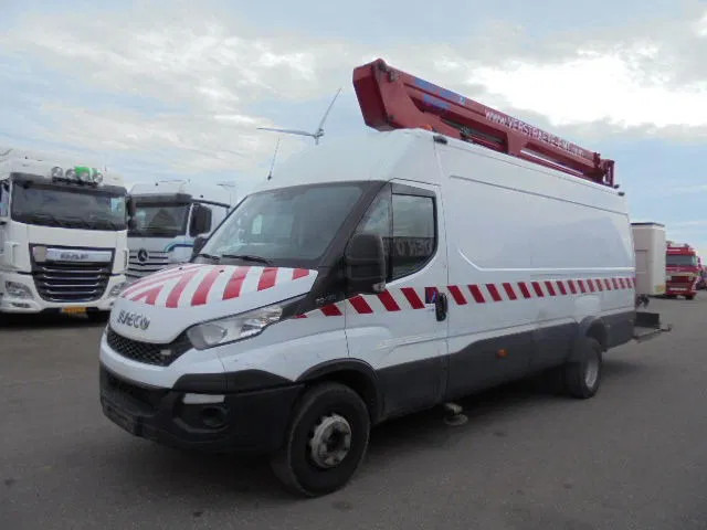 Iveco Daily 70 70C17 - 卡车:图1 Iveco Daily 70 70C17 - 卡车:图1