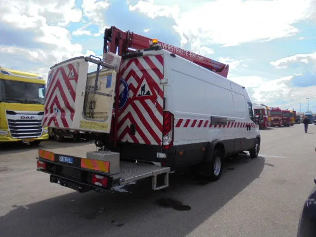 Iveco Daily 70 70C17 - 卡车, 起重车:图5 Iveco Daily 70 70C17 - 卡车, 起重车:图5