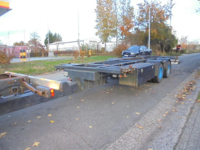 Kögel YWE 18 - 集装箱运输车/ 可拆卸车身的拖车:图1 Kögel YWE 18 - 集装箱运输车/ 可拆卸车身的拖车:图1