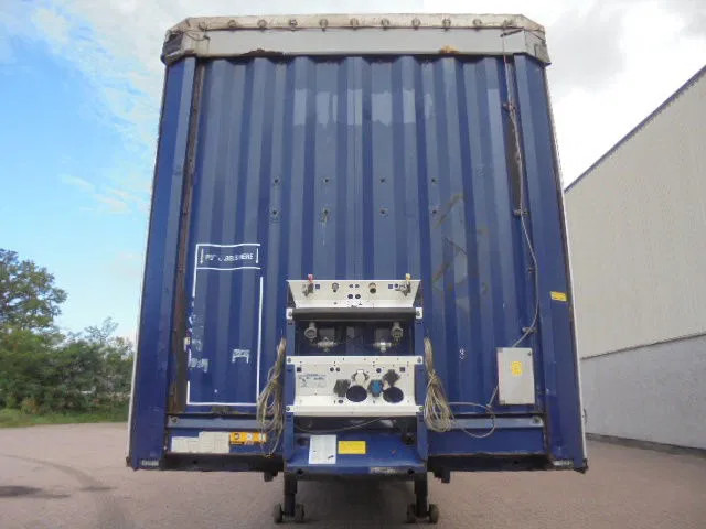 Krone SD NL KENTEKEN BPW TROMMEL ASSEN 35 IN STOCK - 侧帘半拖车:图2 Krone SD NL KENTEKEN BPW TROMMEL ASSEN 35 IN STOCK - 侧帘半拖车:图2