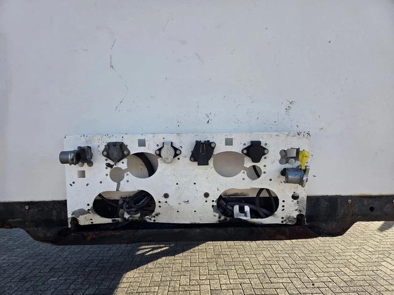 Krone SZ NL KENTEKEN - 封闭厢式半拖车:图5 Krone SZ NL KENTEKEN - 封闭厢式半拖车:图5
