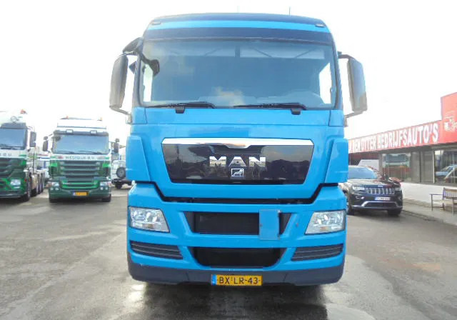 MAN TGA 26.360 26.360 6X2/2 BLS - 牵引车:图2 MAN TGA 26.360 26.360 6X2/2 BLS - 牵引车:图2