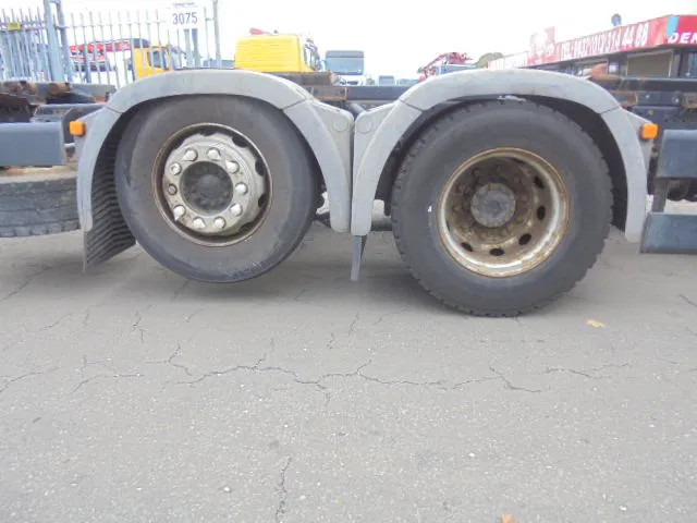 MAN TGA 26.440 RETARDER NL TRUCK - 集装箱运输车/ 可拆卸车身的卡车:图4 MAN TGA 26.440 RETARDER NL TRUCK - 集装箱运输车/ 可拆卸车身的卡车:图4