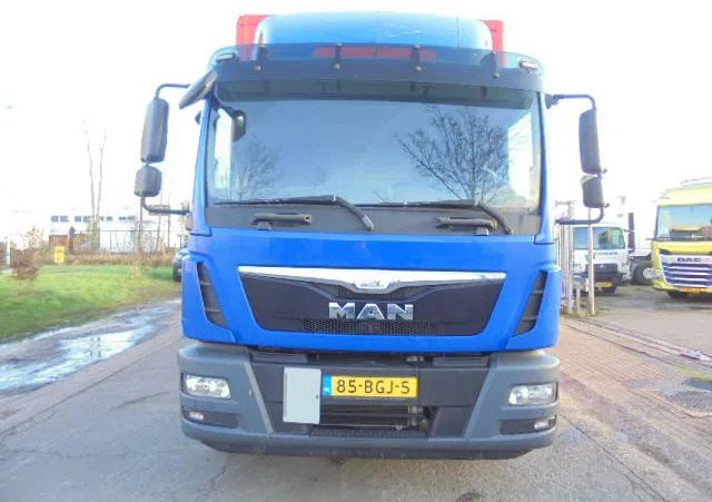 MAN TGM 12-250 NL TRUCK - 厢式卡车:图2 MAN TGM 12-250 NL TRUCK - 厢式卡车:图2