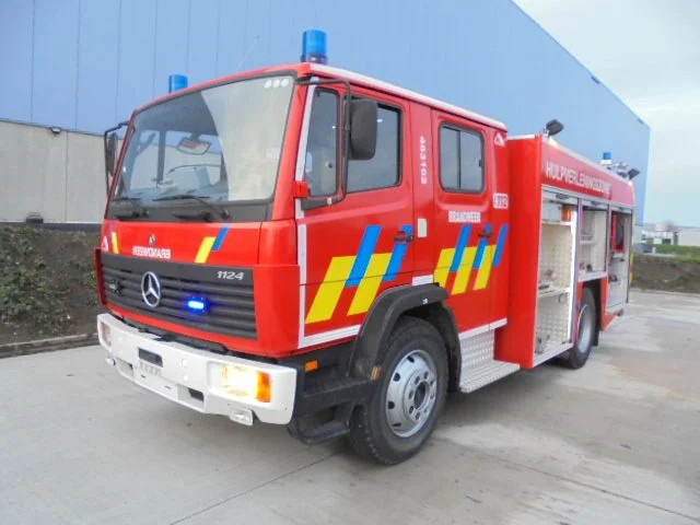 Mercedes-Benz 1124 F - 消防车:图1 Mercedes-Benz 1124 F - 消防车:图1