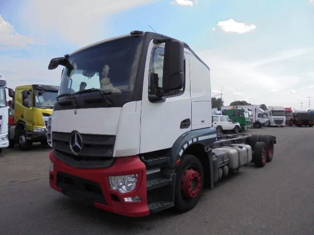 Mercedes-Benz ACTROS 2340 6X2 - 自动转运卡车:图1 Mercedes-Benz ACTROS 2340 6X2 - 自动转运卡车:图1