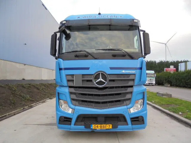 Mercedes-Benz Actros 1842 LS EUR6 - 牵引车:图2 Mercedes-Benz Actros 1842 LS EUR6 - 牵引车:图2