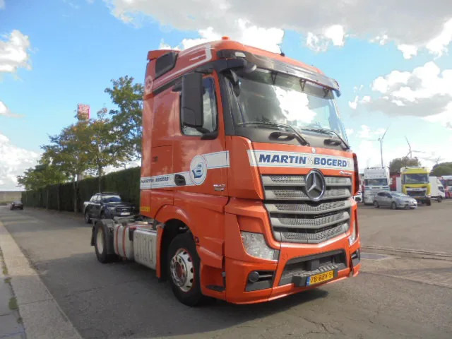 Mercedes-Benz Actros 1842 LS NL TRUCK - 牵引车:图3 Mercedes-Benz Actros 1842 LS NL TRUCK - 牵引车:图3