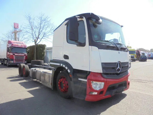 Mercedes-Benz Actros 2340 LL - 自动转运卡车:图3 Mercedes-Benz Actros 2340 LL - 自动转运卡车:图3