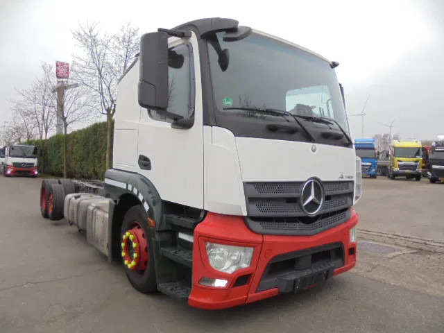 Mercedes-Benz Actros 2340 LL - 自动转运卡车:图3 Mercedes-Benz Actros 2340 LL - 自动转运卡车:图3