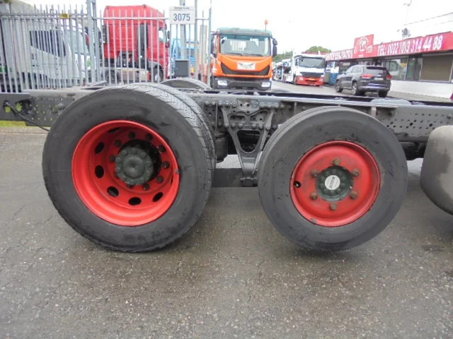 Mercedes-Benz Actros 2340 - 自动转运卡车:图4 Mercedes-Benz Actros 2340 - 自动转运卡车:图4