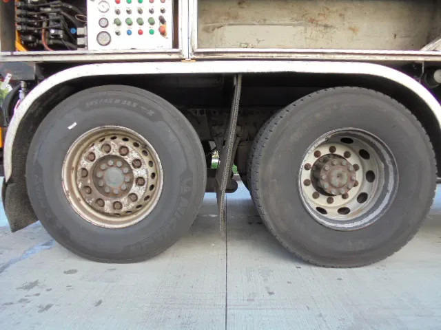 真空车 Mercedes-Benz Actros 2532 LENA ADR：图8