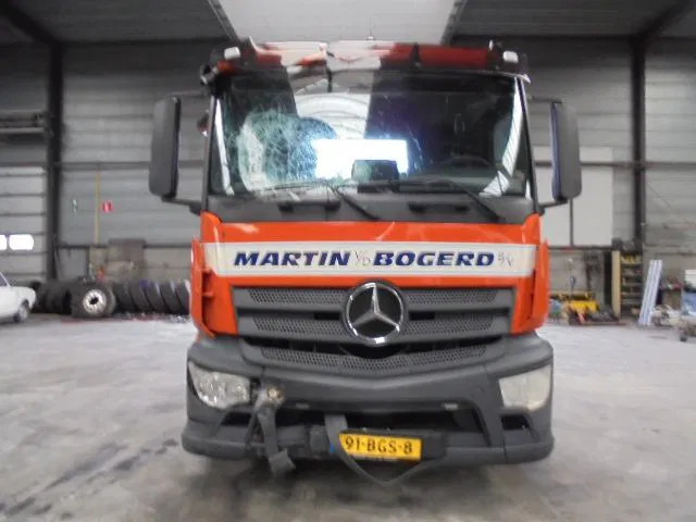 Mercedes-Benz Antos 1832 CABINE SCHADE FOR PARTS - 牵引车:图2 Mercedes-Benz Antos 1832 CABINE SCHADE FOR PARTS - 牵引车:图2