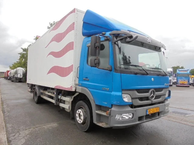 Mercedes-Benz Atego 1218 - 厢式卡车:图3 Mercedes-Benz Atego 1218 - 厢式卡车:图3
