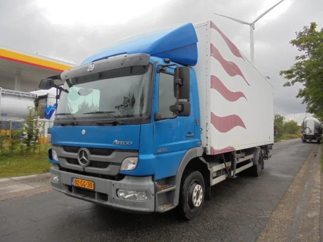 Mercedes-Benz Atego 1218 - 厢式卡车:图1 Mercedes-Benz Atego 1218 - 厢式卡车:图1