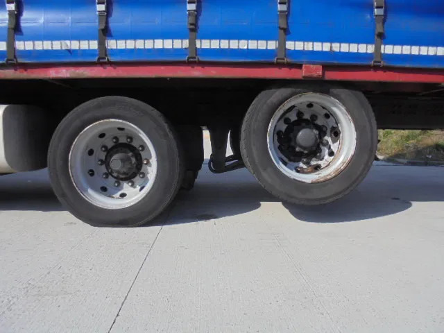 厢式卡车 Scania R440 6X2 RETARDER BDF：图19