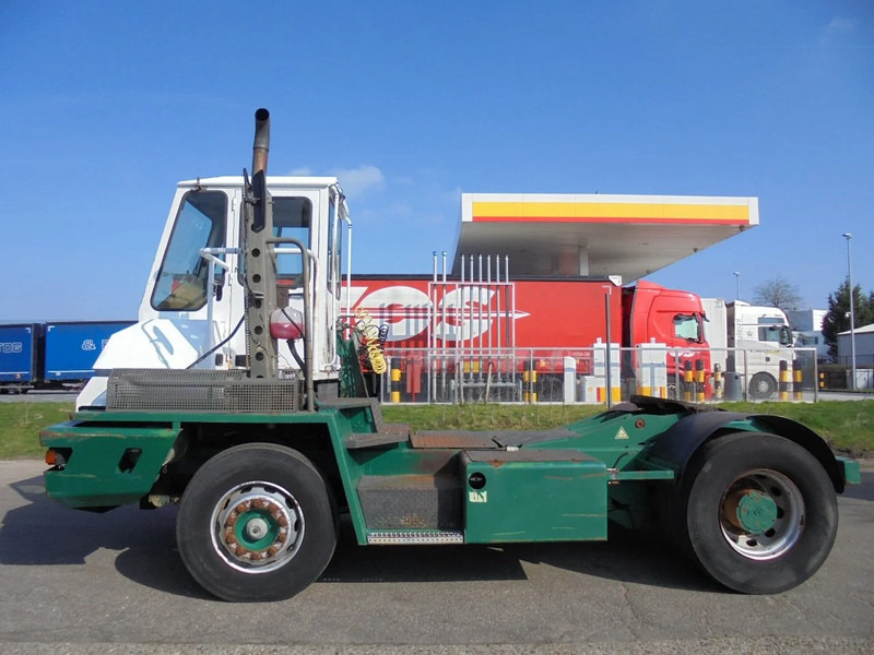 Terberg YT 180 - 码头牵引车:图2 Terberg YT 180 - 码头牵引车:图2