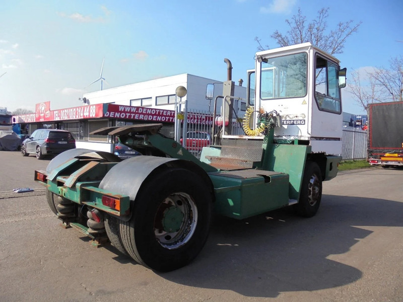 Terberg YT 180 - 码头牵引车:图5 Terberg YT 180 - 码头牵引车:图5