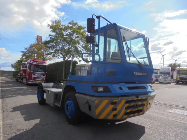Terberg YT 182 NL KENTEKEN - 码头牵引车:图3 Terberg YT 182 NL KENTEKEN - 码头牵引车:图3