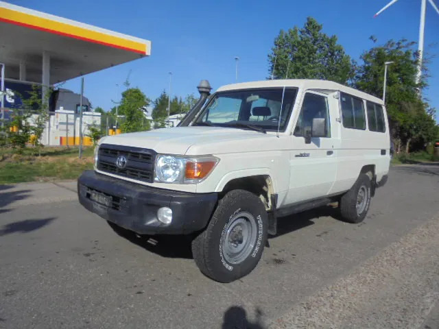 Toyota Land Cruiser HZJ78L 4X4 EXPORT OUTSIDE EU ONLY - 汽车:图1 Toyota Land Cruiser HZJ78L 4X4 EXPORT OUTSIDE EU ONLY - 汽车:图1