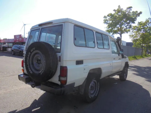 Toyota Land Cruiser HZJ78L 4X4 EXPORT OUTSIDE EU ONLY - 汽车:图5 Toyota Land Cruiser HZJ78L 4X4 EXPORT OUTSIDE EU ONLY - 汽车:图5