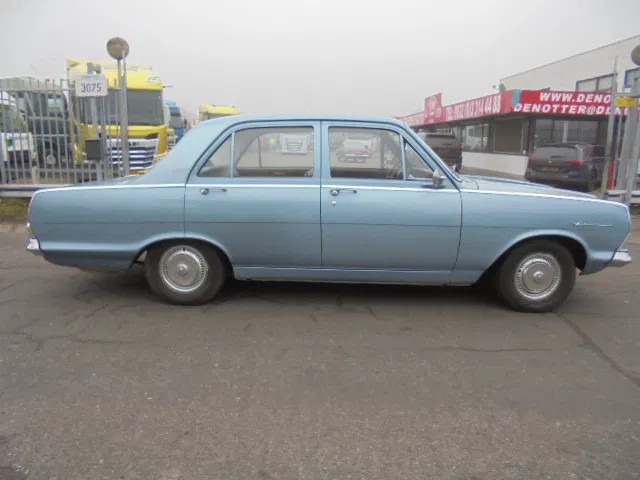 Vauxhall Victor 101 SUPER - 轿车:图5 Vauxhall Victor 101 SUPER - 轿车:图5