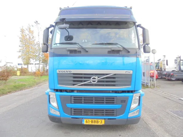 Volvo FH 420 6X2 NL TRUCK - 侧帘卡车:图2 Volvo FH 420 6X2 NL TRUCK - 侧帘卡车:图2