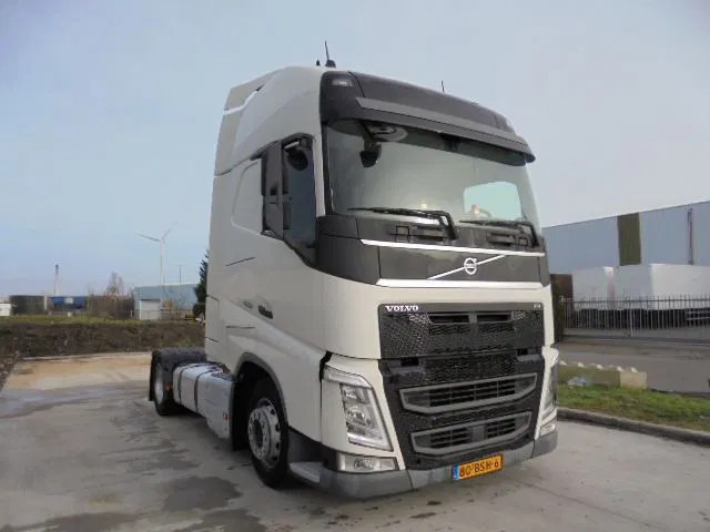 Volvo FH 420 MEGA NL TRUCK APK /TUV 01-05-2026 - 牵引车:图3 Volvo FH 420 MEGA NL TRUCK APK /TUV 01-05-2026 - 牵引车:图3