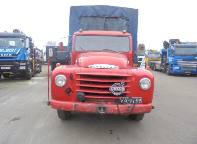 Volvo L 465 - 侧帘卡车:图2 Volvo L 465 - 侧帘卡车:图2