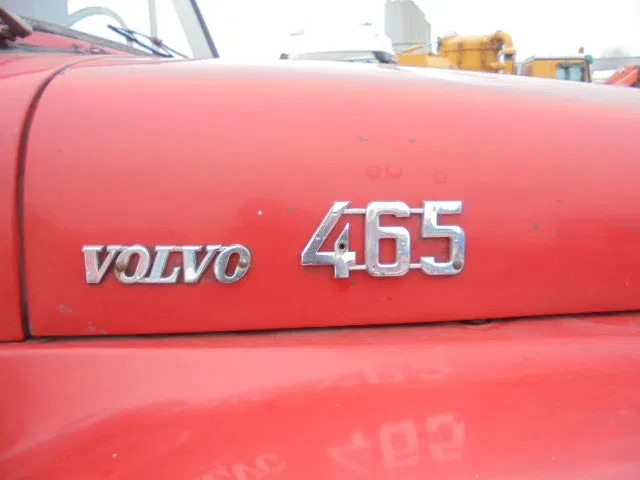 Volvo L 465 - 侧帘卡车:图4 Volvo L 465 - 侧帘卡车:图4