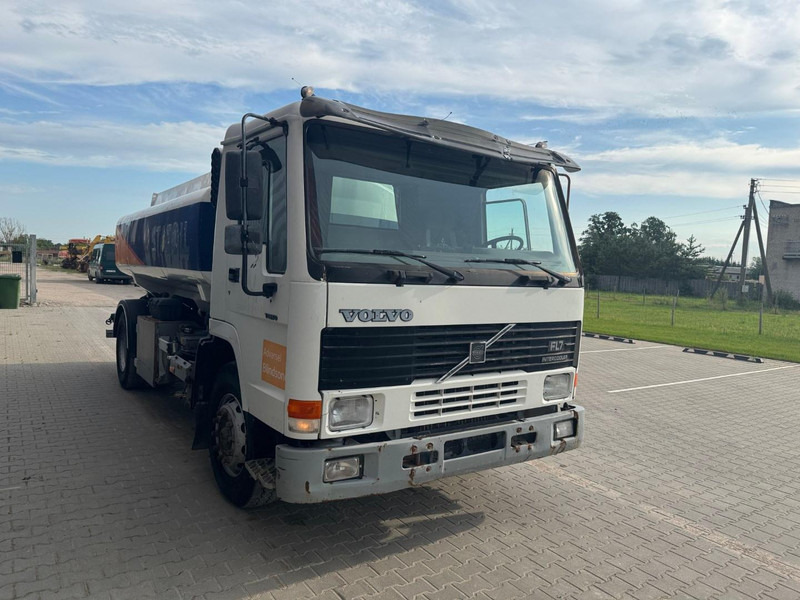 Volvo FL 7 260, 10000 liter - 罐车:图2 Volvo FL 7 260, 10000 liter - 罐车:图2