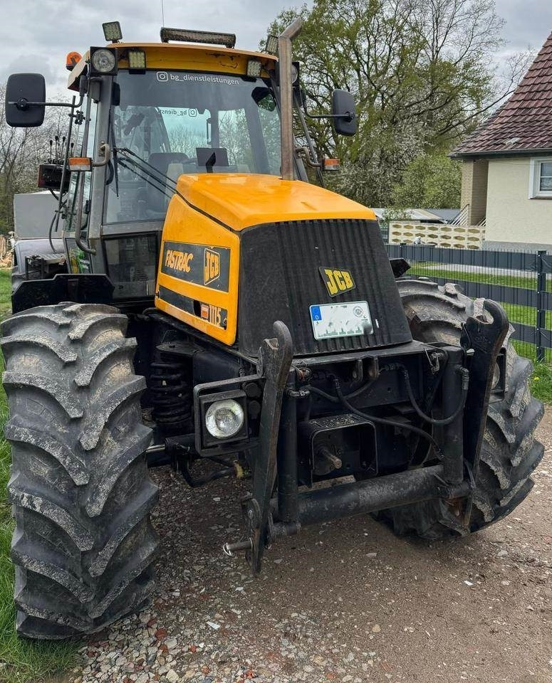 JCB Fastrac 1115 - 拖拉机:图2 JCB Fastrac 1115 - 拖拉机:图2