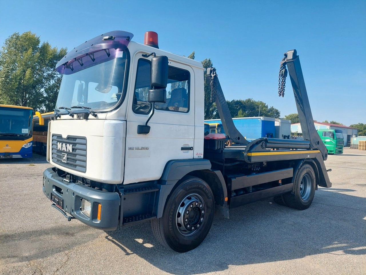 MAN ME 18.280 BB 4x2 - 侧帘卡车:图1 MAN ME 18.280 BB 4x2 - 侧帘卡车:图1